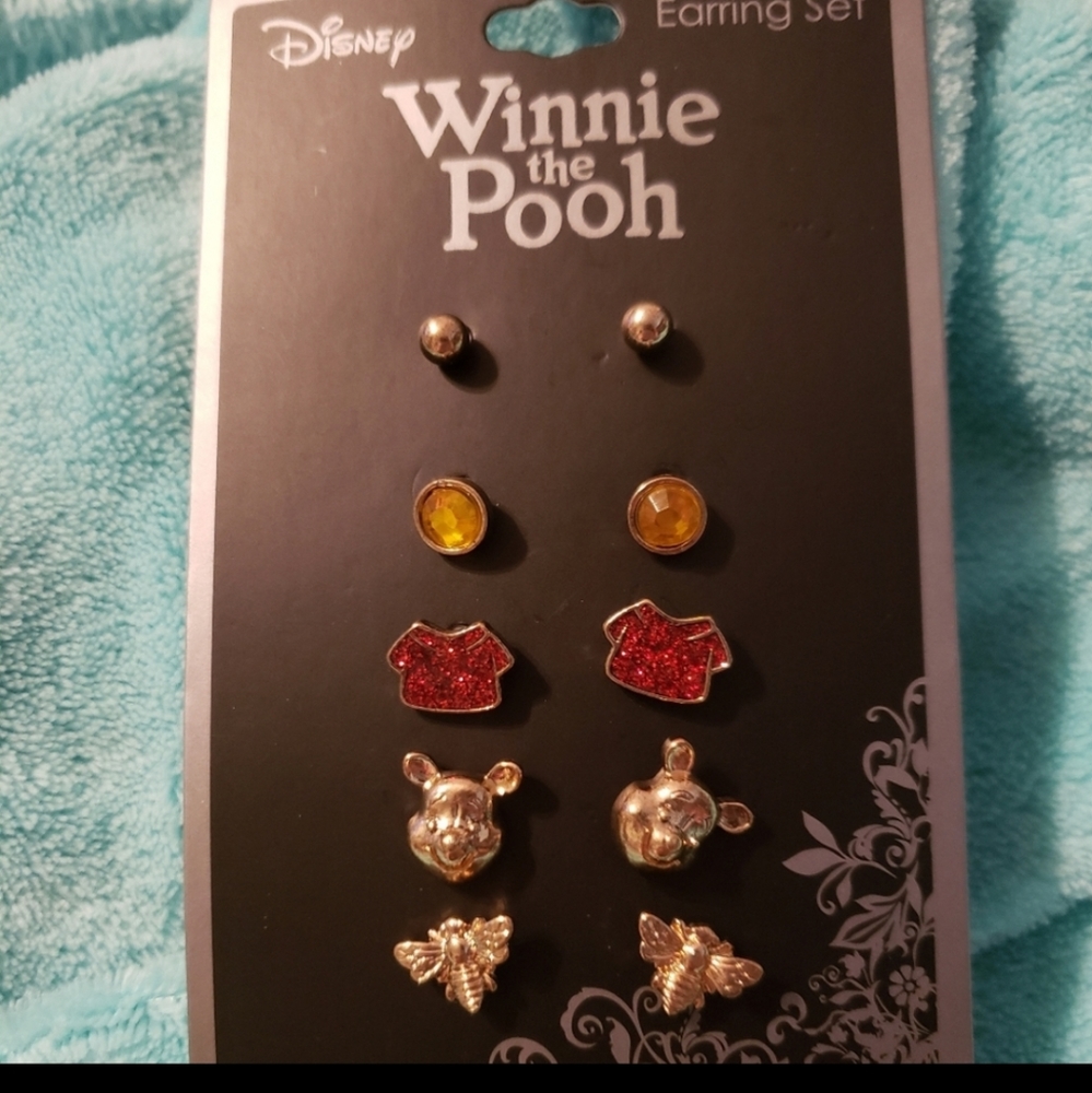 Disney Winnie the Pooh 5 piece earring set NWT